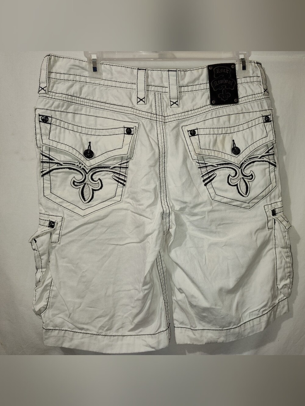 Rock Revival White Men’s Cargo Shorts with Black Contrast Stitching